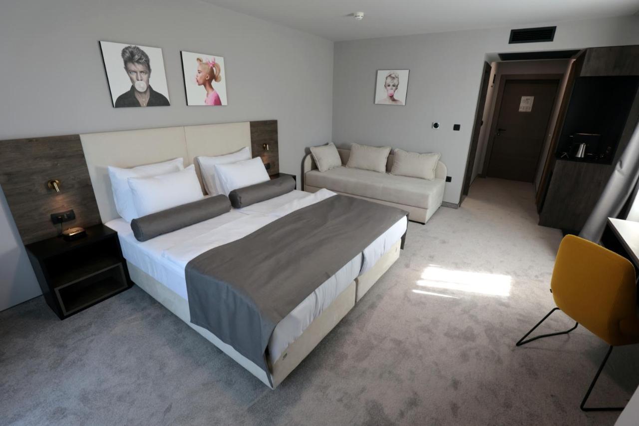 Hotel Milenij ماكارسكا المظهر الخارجي الصورة