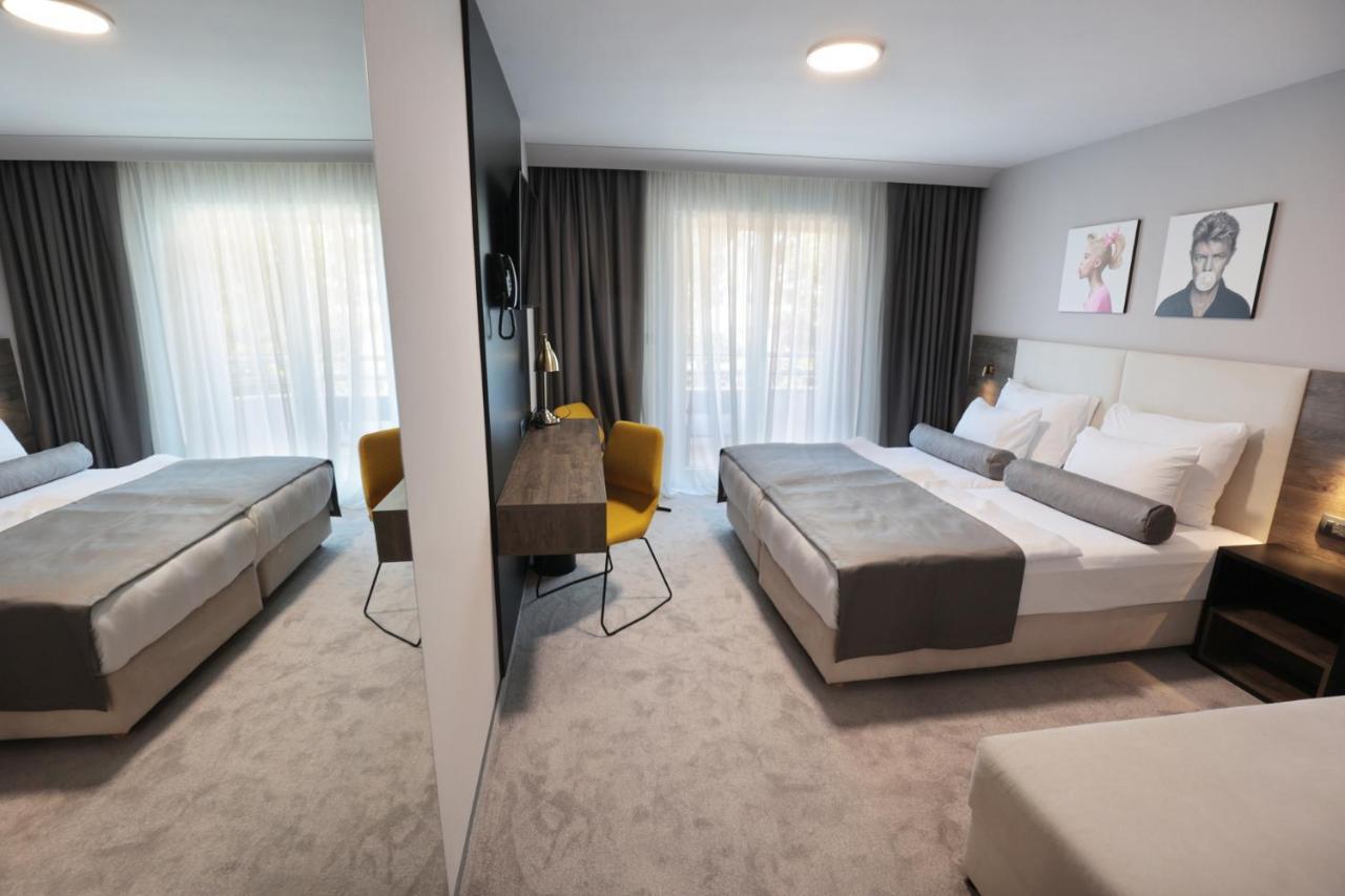 Hotel Milenij ماكارسكا المظهر الخارجي الصورة